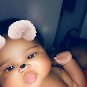 Meet your Posher, Denise